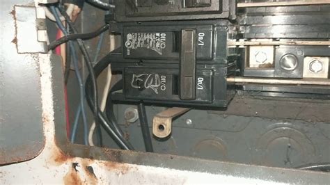 electrical fuse box crackling